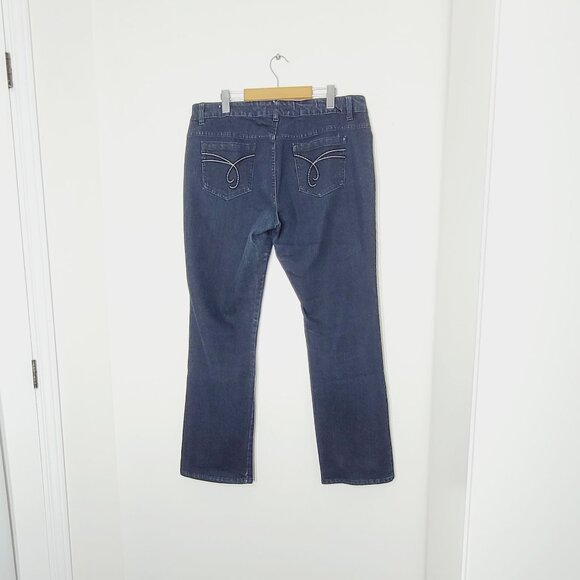 Suko Jeans Women's Dark Wash Cotton Blend Mid-Rise Bootcut Denim Jean Size 14 - Picture 3 of 15